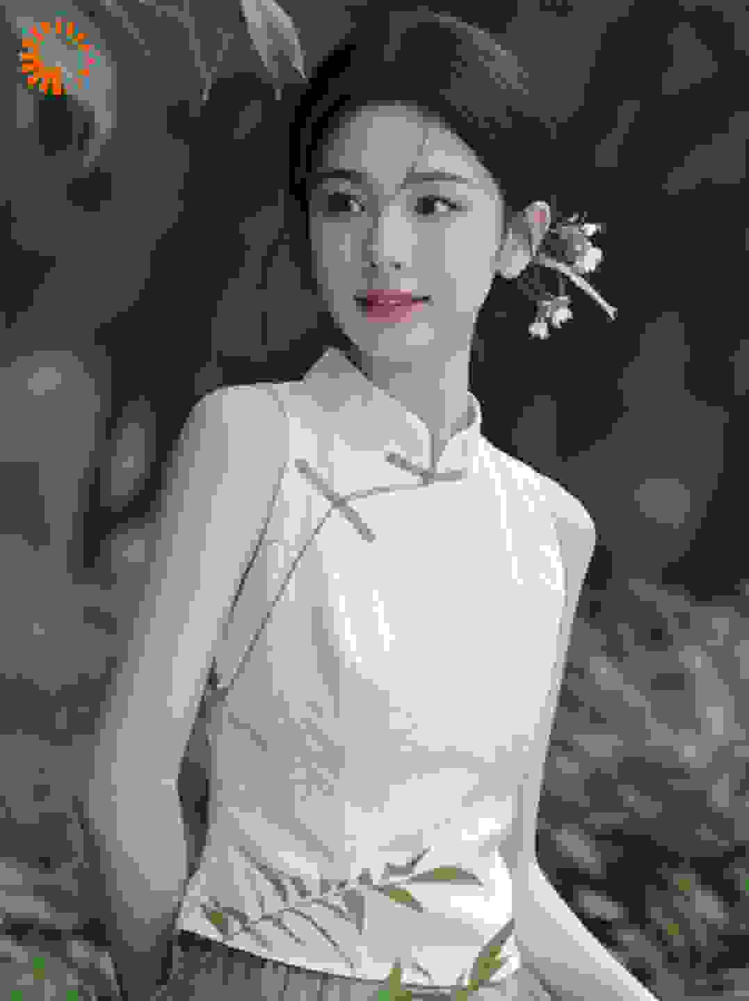 叛逆女儿的“秘密情人”